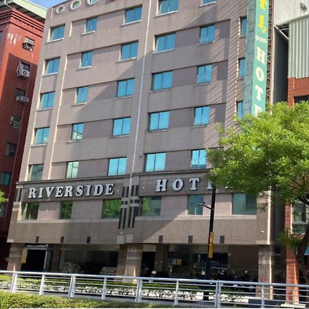 Riverside Hotel Kaohsiung Exterior photo