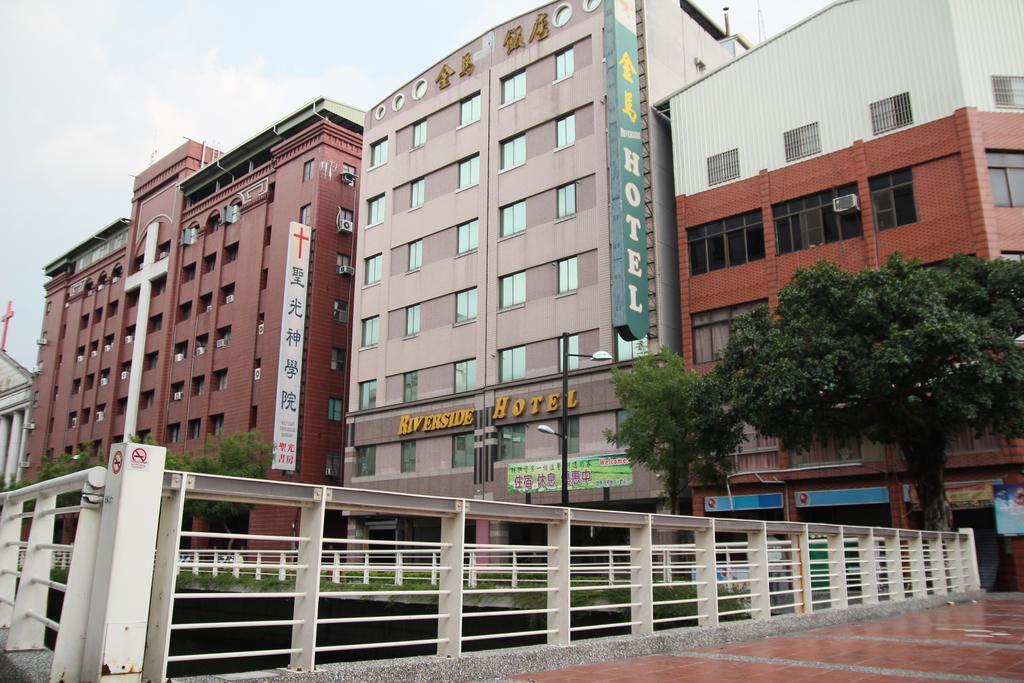 Riverside Hotel Kaohsiung Exterior photo